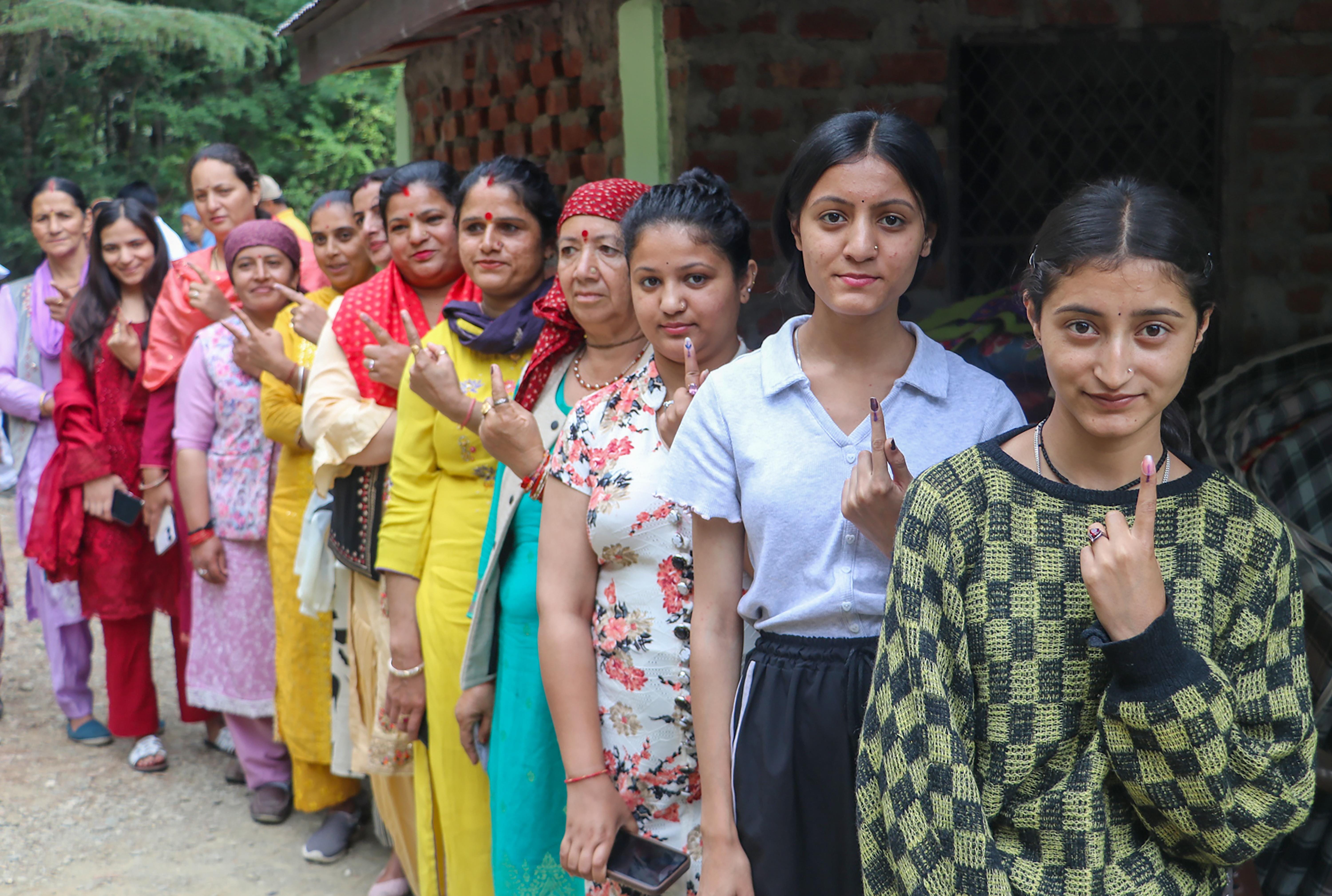 Indian states record higher voter turnout than major world democracies (Photo: IANS)