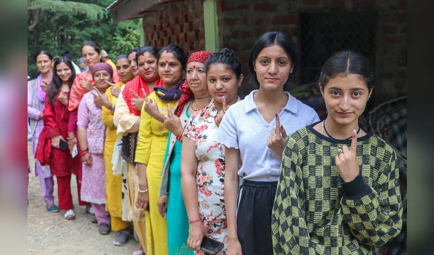 Indian states record higher voter turnout than major world democracies (Photo: IANS)