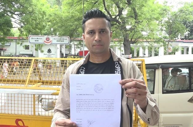 Influencer demands Abhijeet Dipke's arrest over assault, security allegations