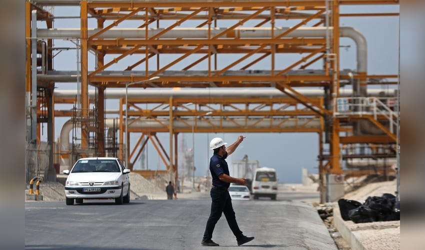 Iran announces discovery of major gas reserves in southern province