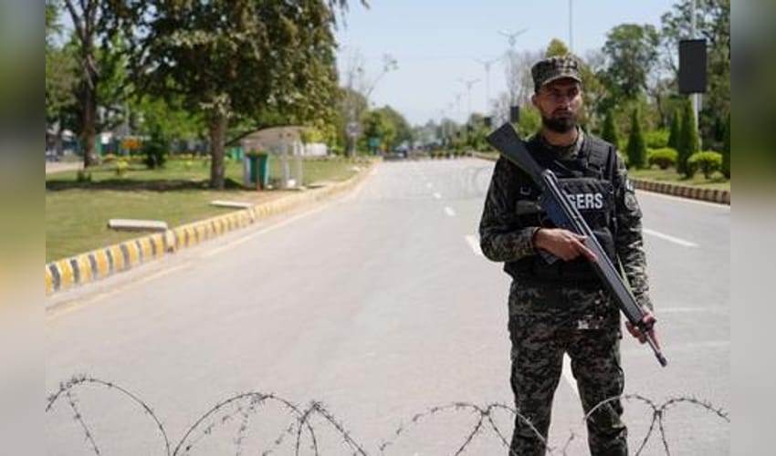 ISI builds 24/7 social media network to recruit, honey trap and target Indians