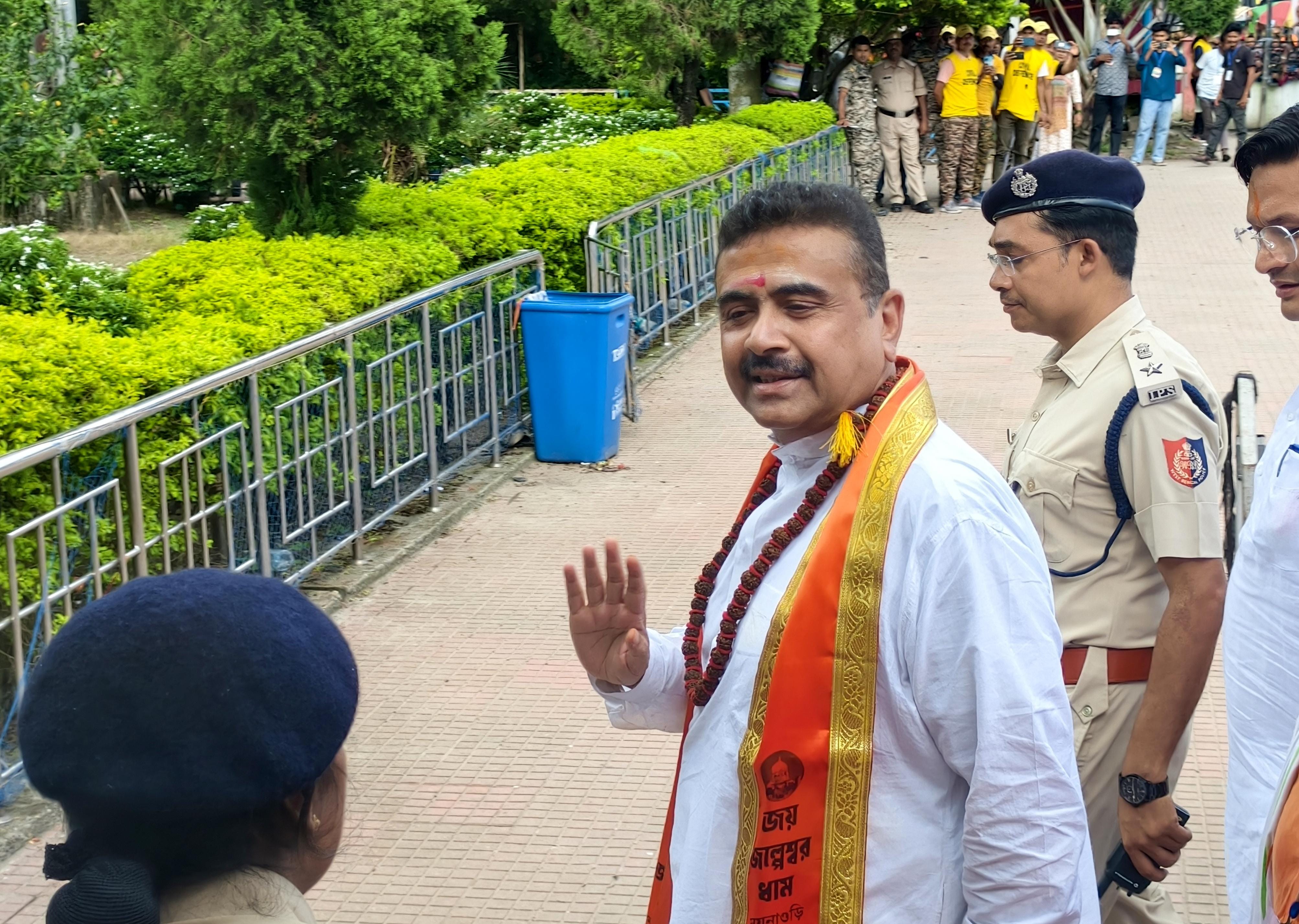 Jalpaiguri: CM Suvendu Adhikari Offers Prayers at Jalpesh Temple