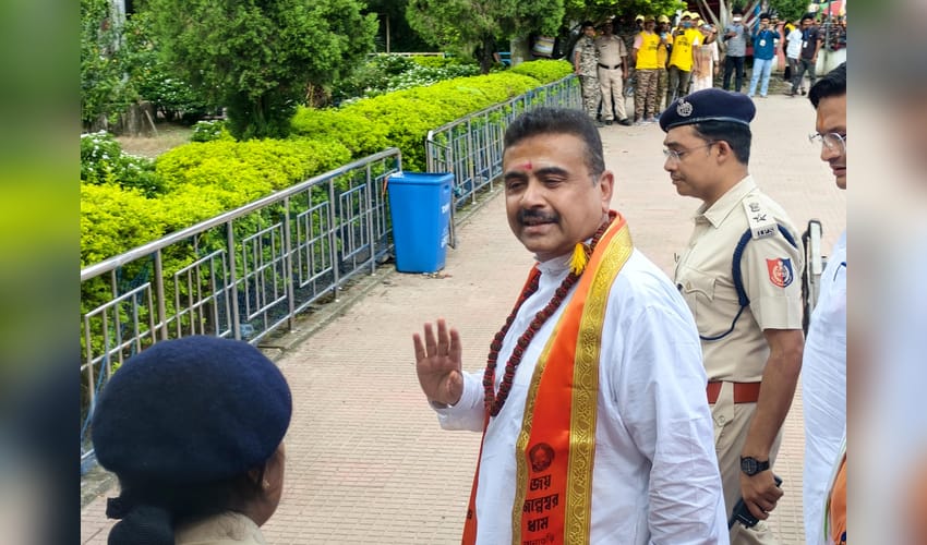 Jalpaiguri: CM Suvendu Adhikari Offers Prayers at Jalpesh Temple