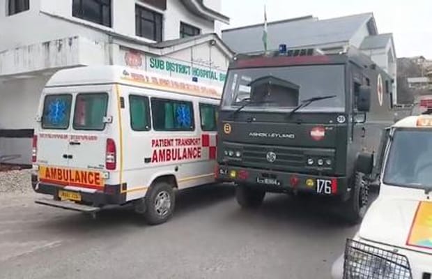 Jammu and Kashmir: One killed, 17 injured in two road accidents