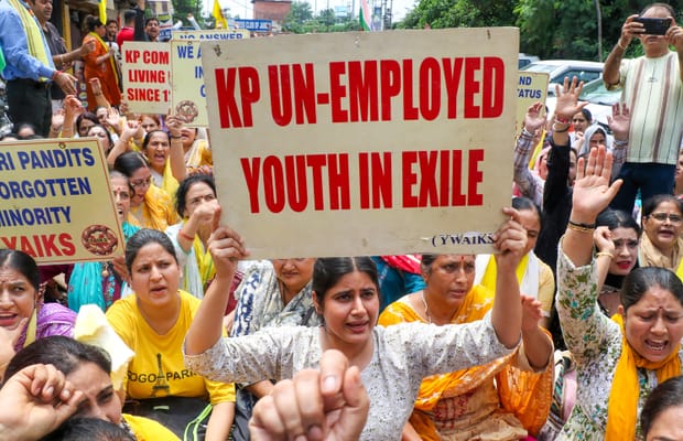 Jammu: YAIKS Demands Rehabilitation Policy