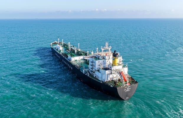 Jamnagar: MT Jag Vasant Arrives with LPG Cargo at Vadinar Terminal