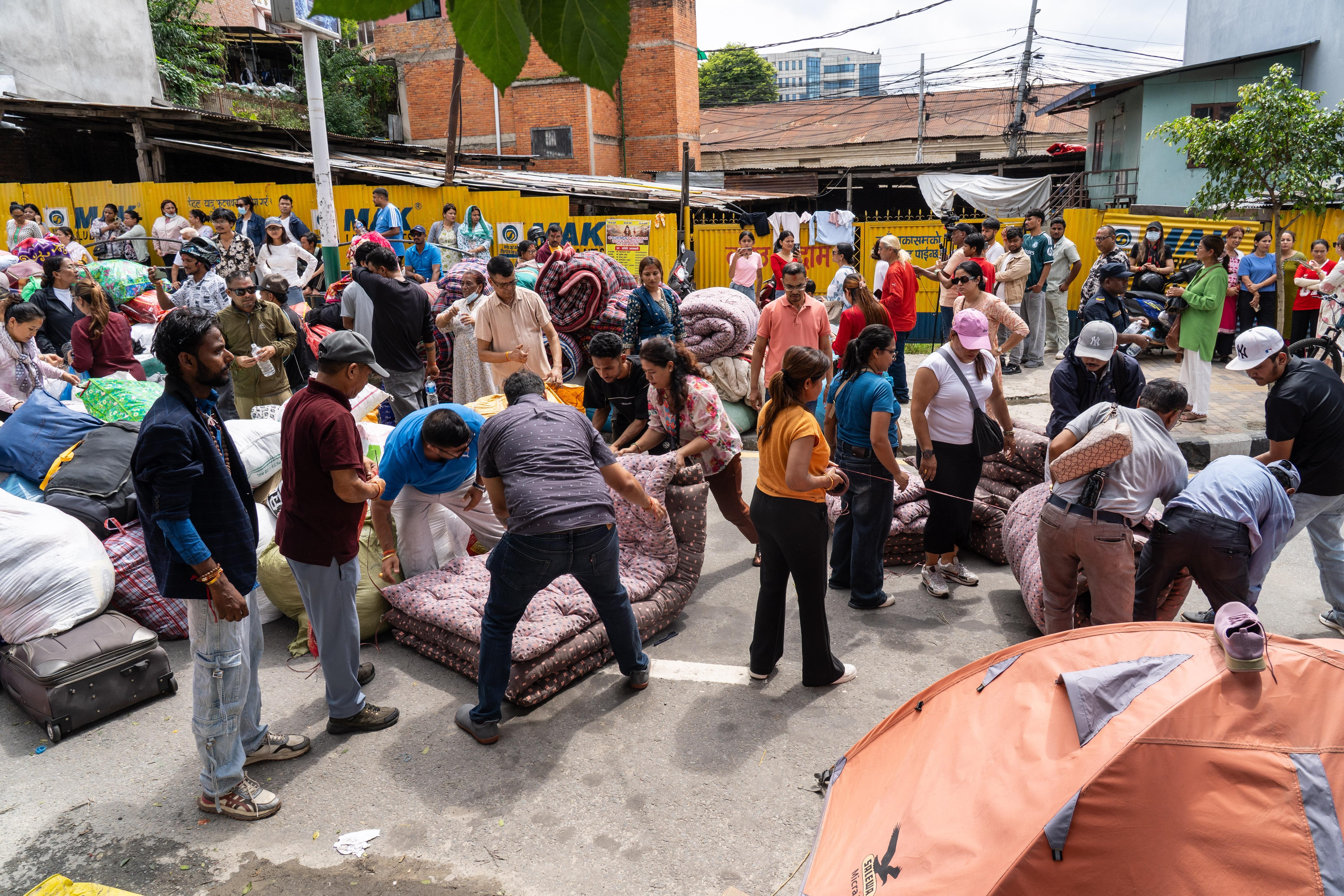 Kathmandu: Volunteers Prepare Relief Supplies for Disaster-Hit Areas