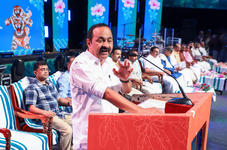 Kerala CM condemns FIR against Rahul Gandhi; Congress to protest (Photo: IANS)