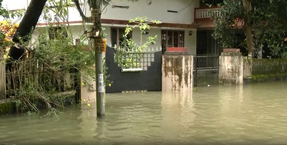 Kerala flood toll rises to 26, Satheesan govt announces relief package