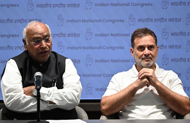 Kharge, Rahul Gandhi skip Red Fort I-Day celebrations for second consecutive year