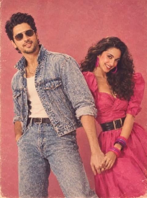 Kiara Advani-Sidharth Malhotra jump on the 80's AI pic trend 