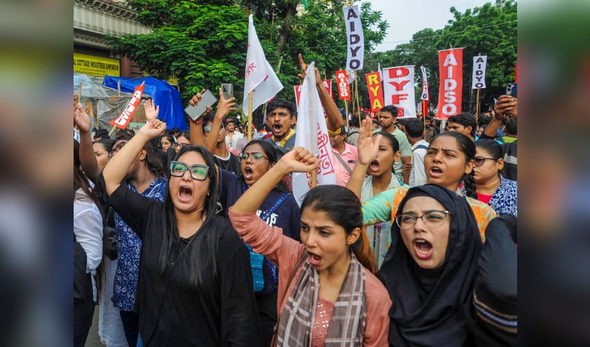 Kolkata: Students protest over alleged NEET paper leak