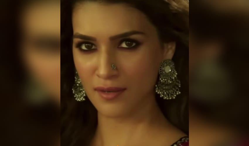 Kriti Sanon celebrates 5 years of 'Mimi', thanks fan for all the love