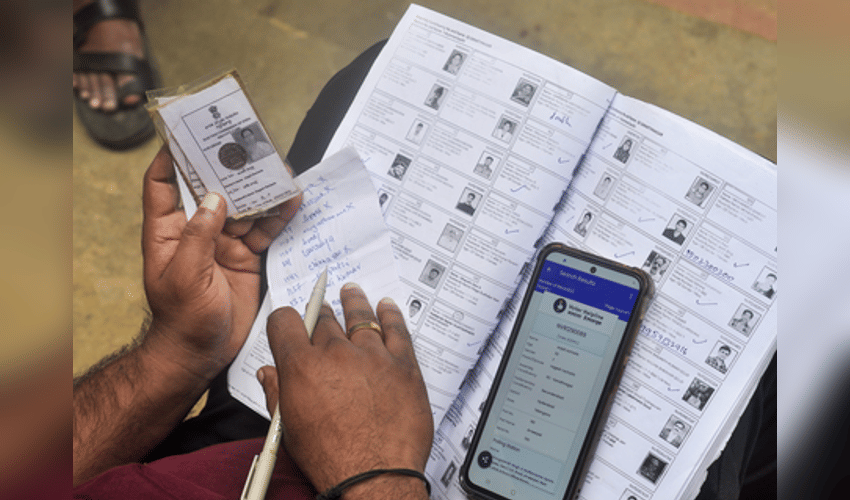 K’taka SIR: Over 1.07 crore electors marked ASDDO, over 80 pc EFs digitised (Photo: IANS)