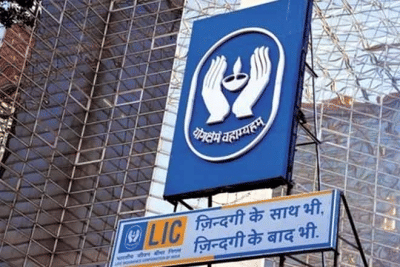 LIC gets RBI nod to increase HDFC Bank stake to 9.99 pc; stocks trade higher