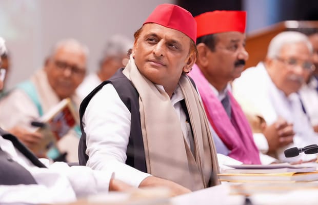 Lucknow: Akhilesh Yadav at a gathering