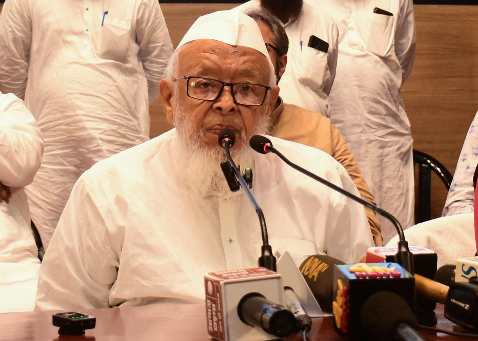 Lucknow: Maulana Arshad Madani attends Hindu-Muslim Ittehad Conference
