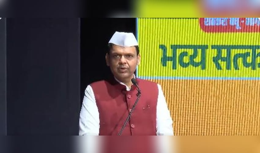 Maha CM Fadnavis slams Oppn after crop loan waiver scheme for doubting its implementation