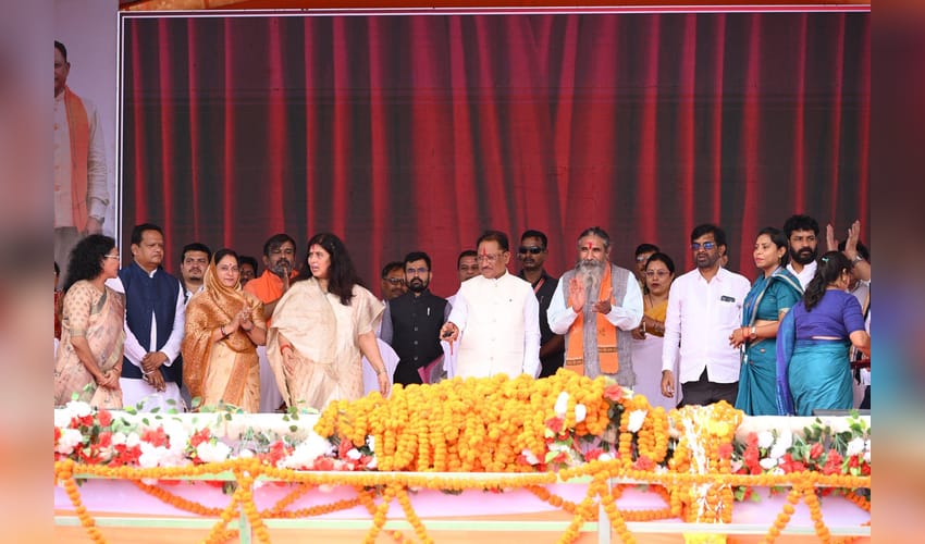 ‘Mahtari Vandan Yojana’: Ahead of Rakshabandhan, Chhattisgarh CM transfers Rs 631 crore to women