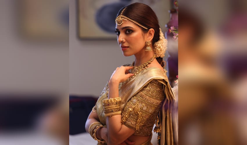 Malavika Mohanan shares first look from 'Idhayam Murali', says working with Fahadh Faasil 'felt like being back in college'