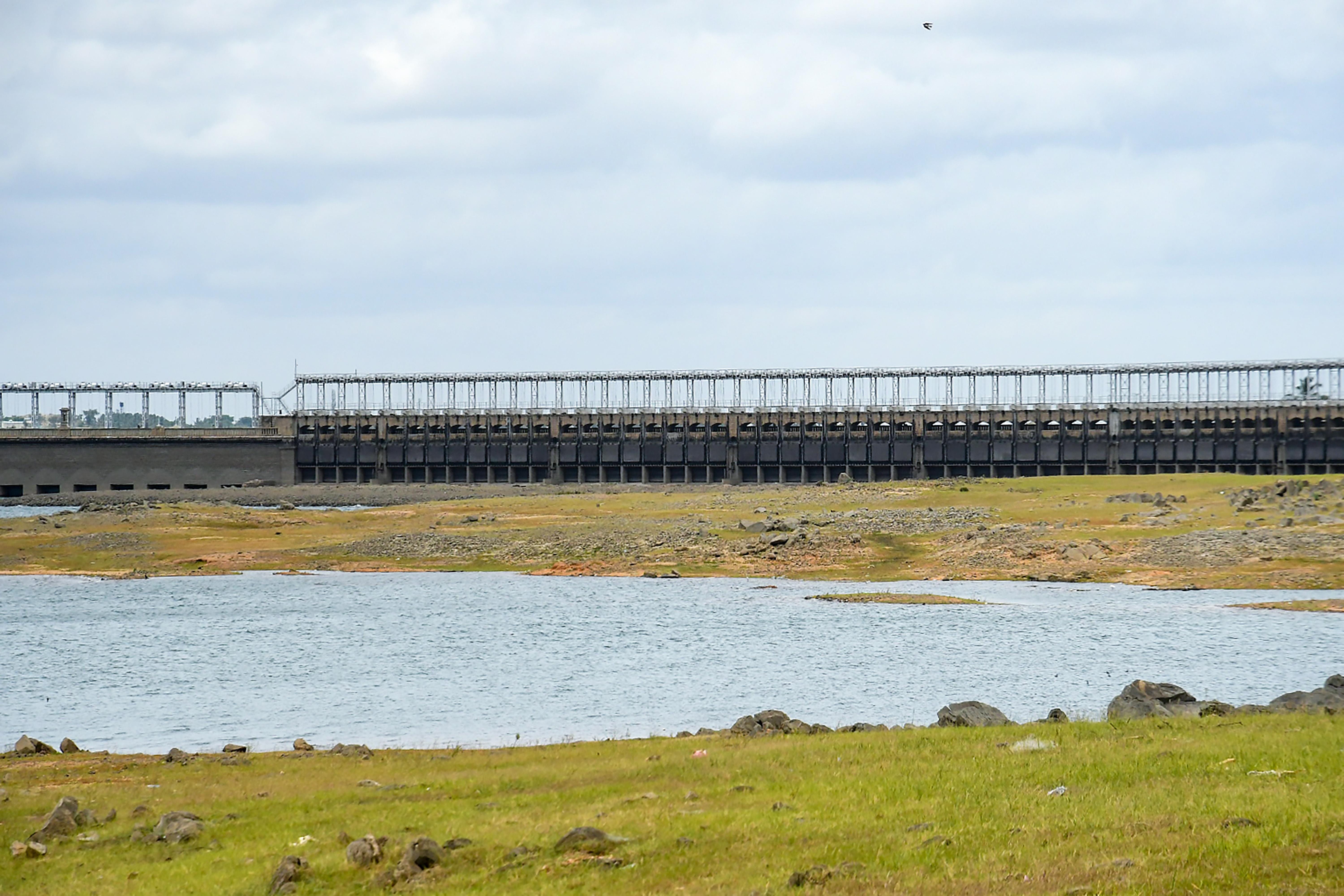 Mandya: BJP Protest at KRS Dam Over Cauvery Water Release