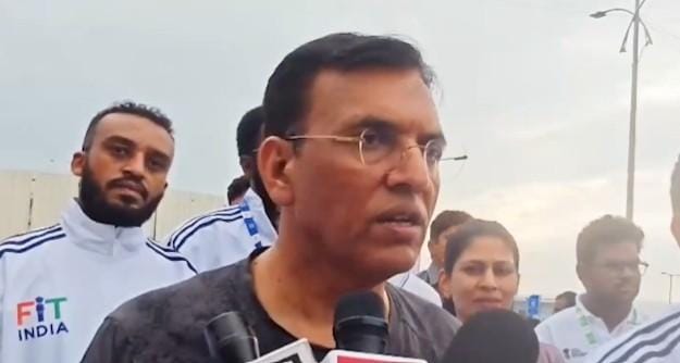 Mansukh Mandaviya highlights Fit India Movement at BRICS Friendship Cycling event in Visakhapatnam