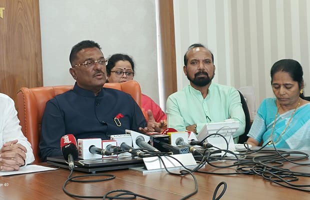 Marathi language training for auto‑taxi drivers to continue: Maha Minister (Photo: IANS)