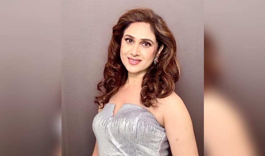 Meenakshi Seshadri says films have often shown mother-in-law-daughter-in-law relationships in a negative light