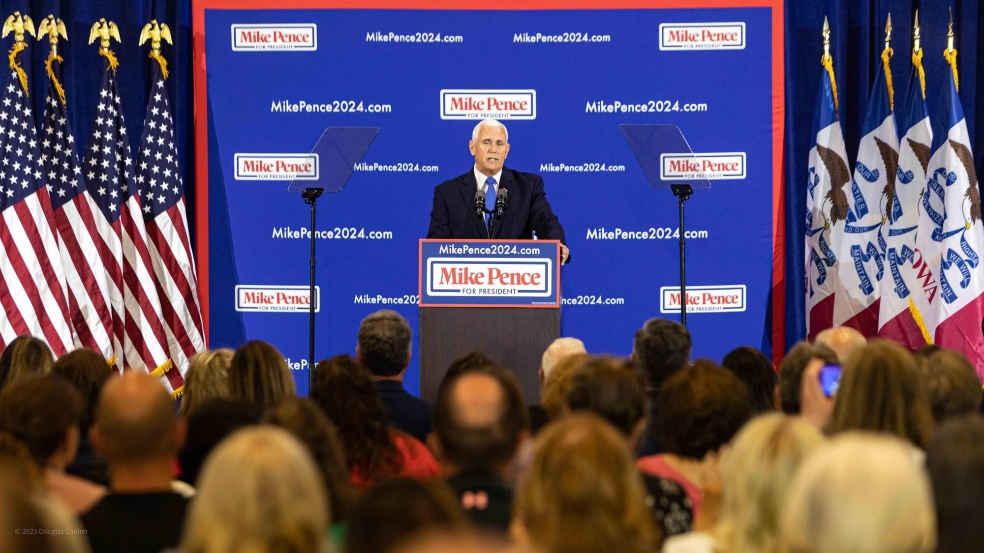 Mike Pence challenges Republican rivals to back 15-week abortion ban