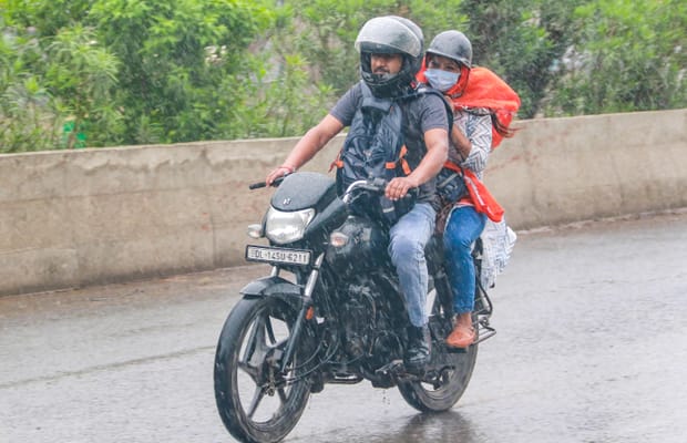 Monsoon Rain Lashes New Delhi