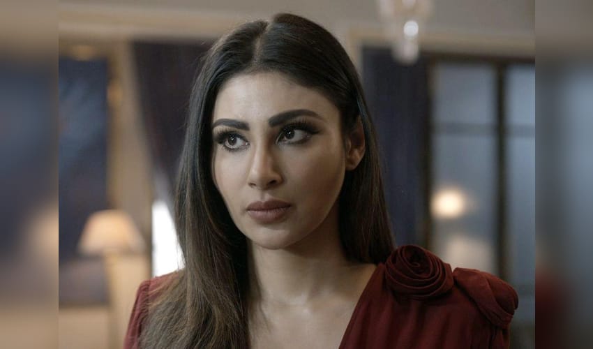 Mouni Roy comes onboard for Suresh Krissna’s upcoming film