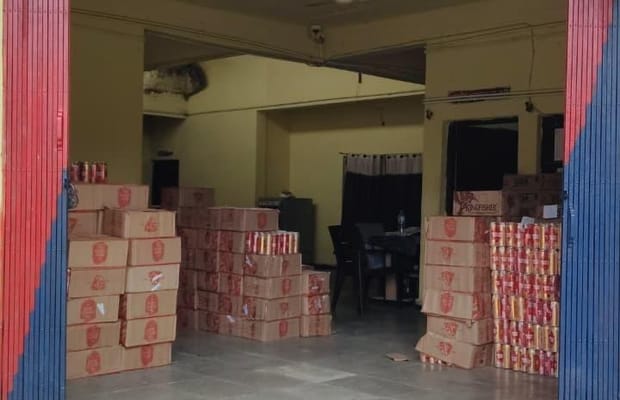 MP: 306 cartons of illicit liquor worth near Rs 11 lakh seized in Alirajpur
