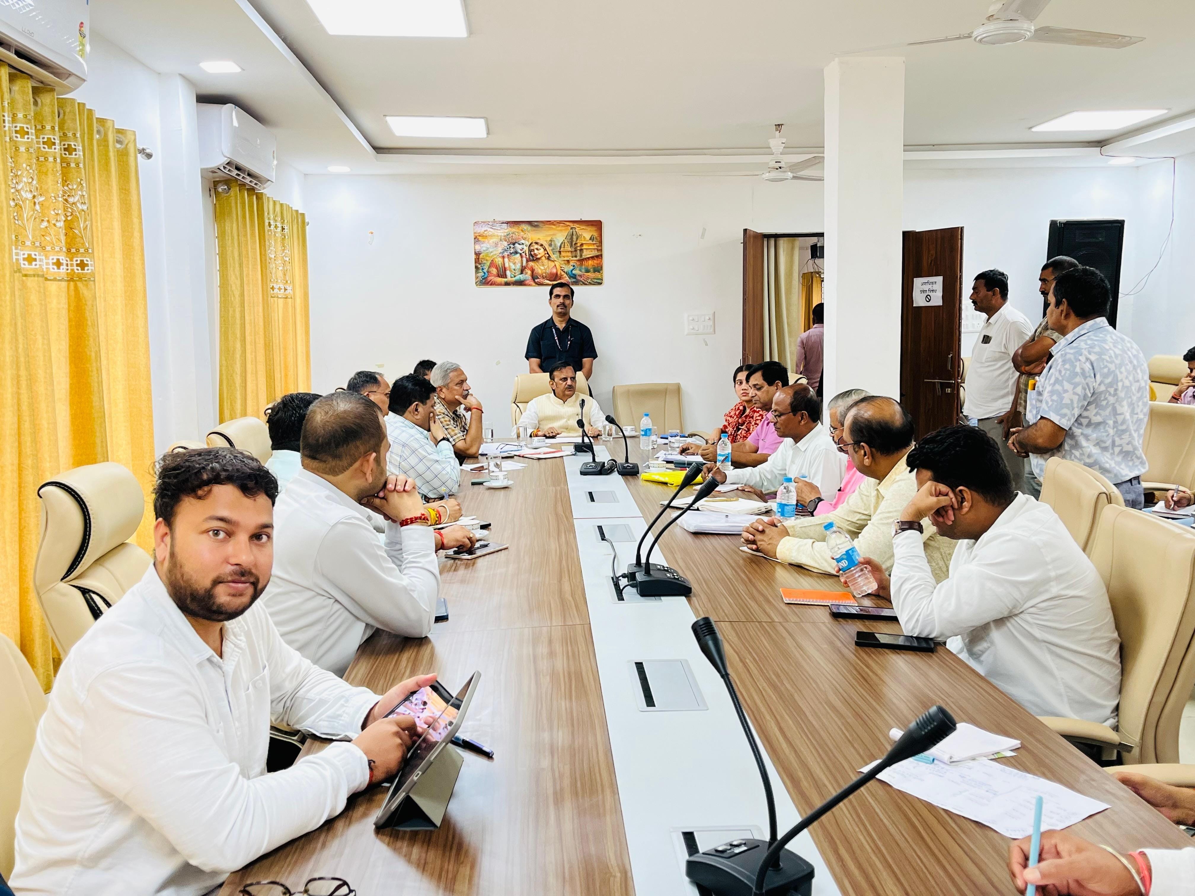 MP govt probes Rewa maternal death, suspends four hospital staff members (Photo: @rshuklabjp/X)