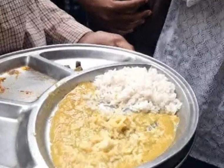 MP: Students protest after caterpillars found in hostel food (Photo: IANS)