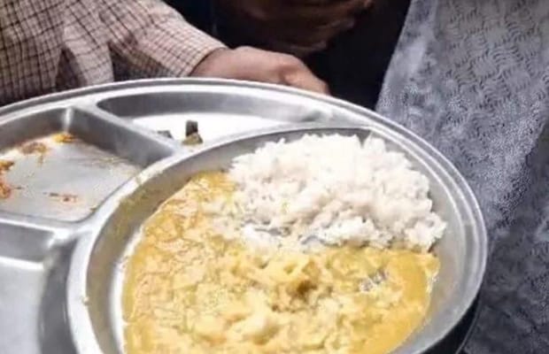 MP: Students protest after caterpillars found in hostel food (Photo: IANS)
