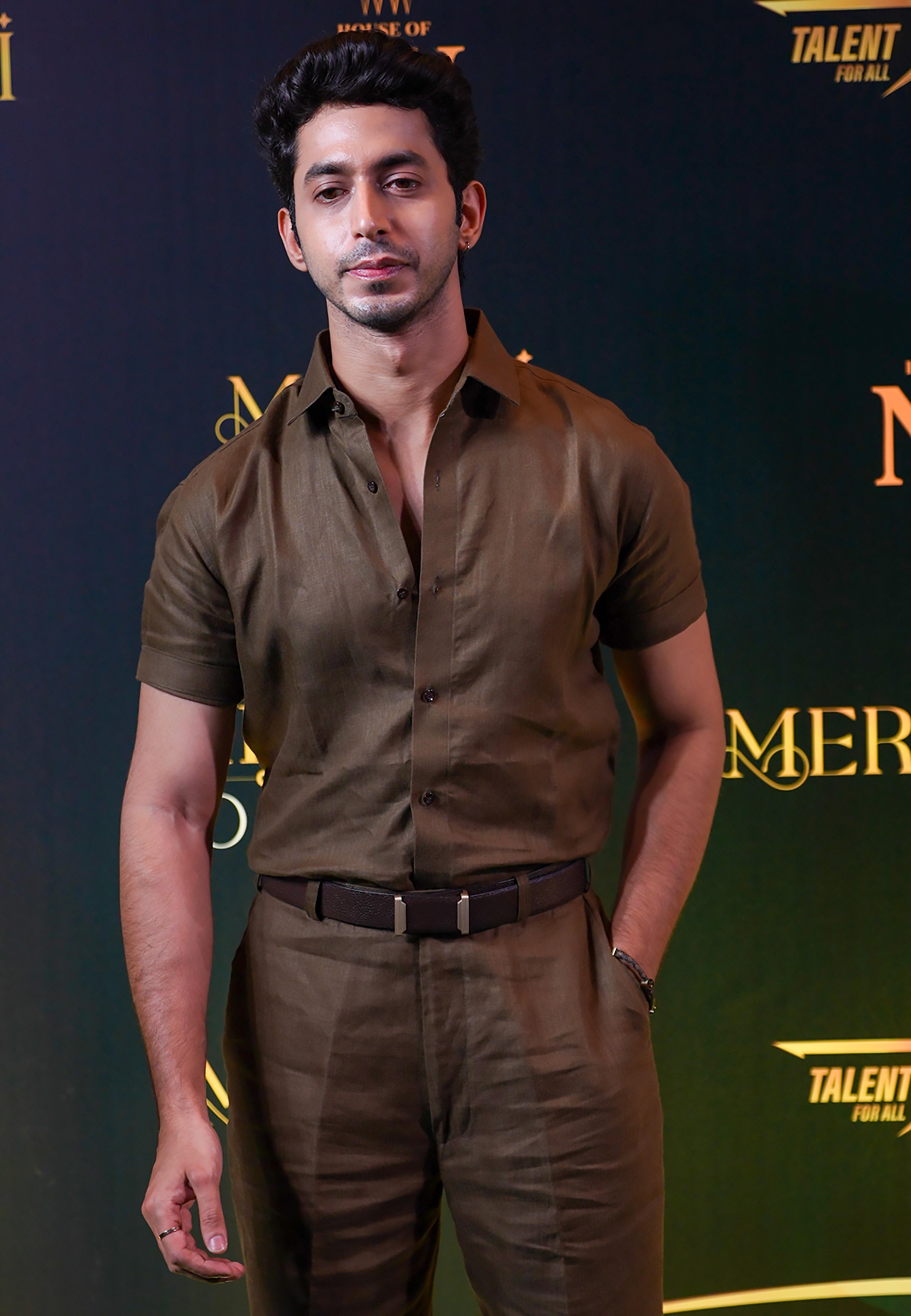 Mumbai: Celebrities grace the IIFA Conclave green carpet