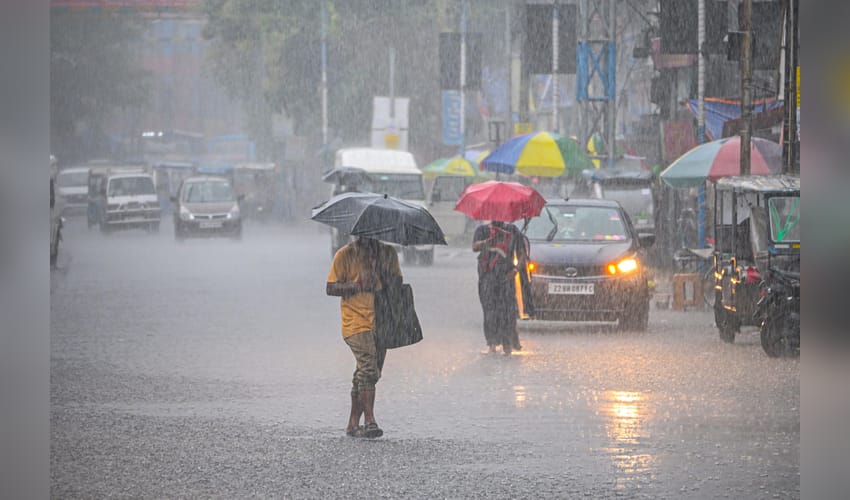 Nadia: Heavy monsoon rain disrupts normal life