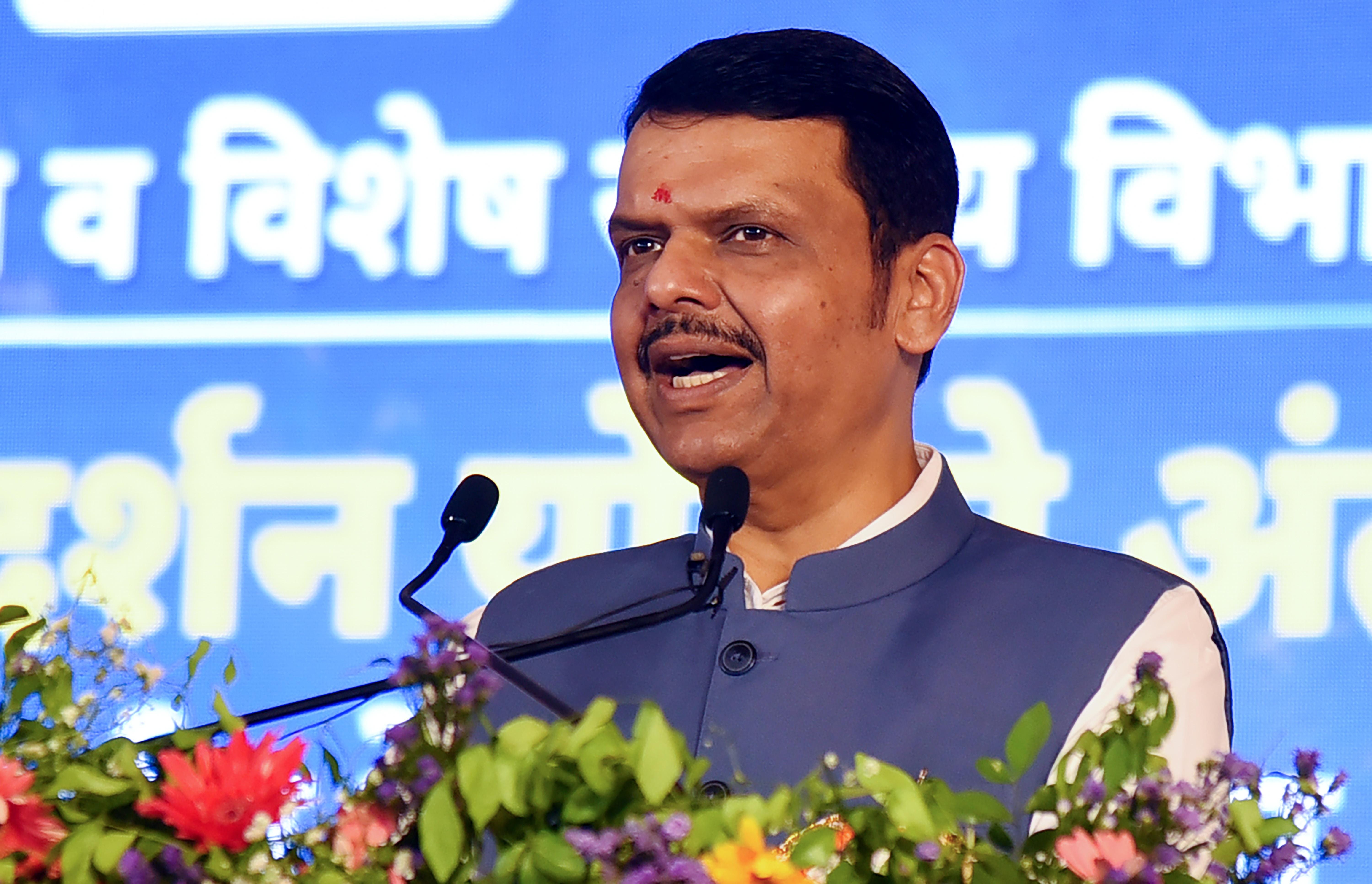 Nagpur: Fadnavis Flags Off Bodh Gaya Pilgrimage Train Under Tirth-Darshan Yojana