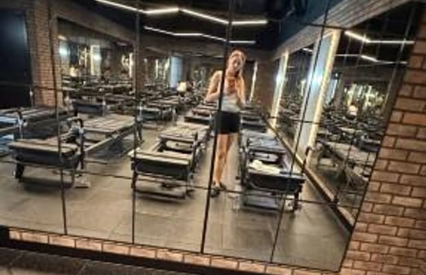 Nargis Fakhri swaps gym workout to try her hand at pilates