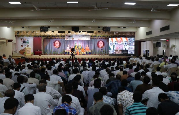 'Nasha-Mukt Yuva for Viksit Bharat' programme held at Akshardham temple