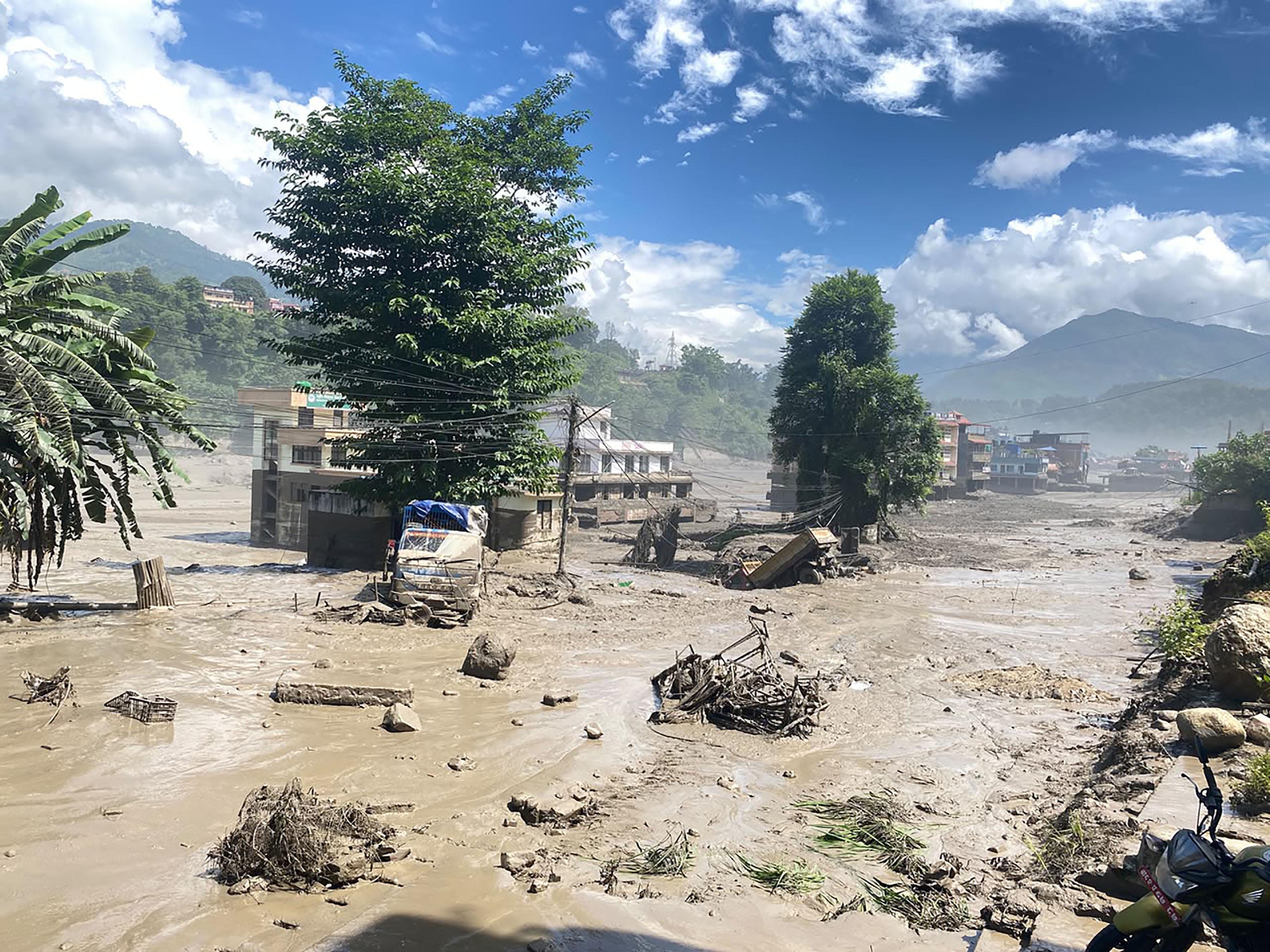 Nepal: Flash floods wreak havoc