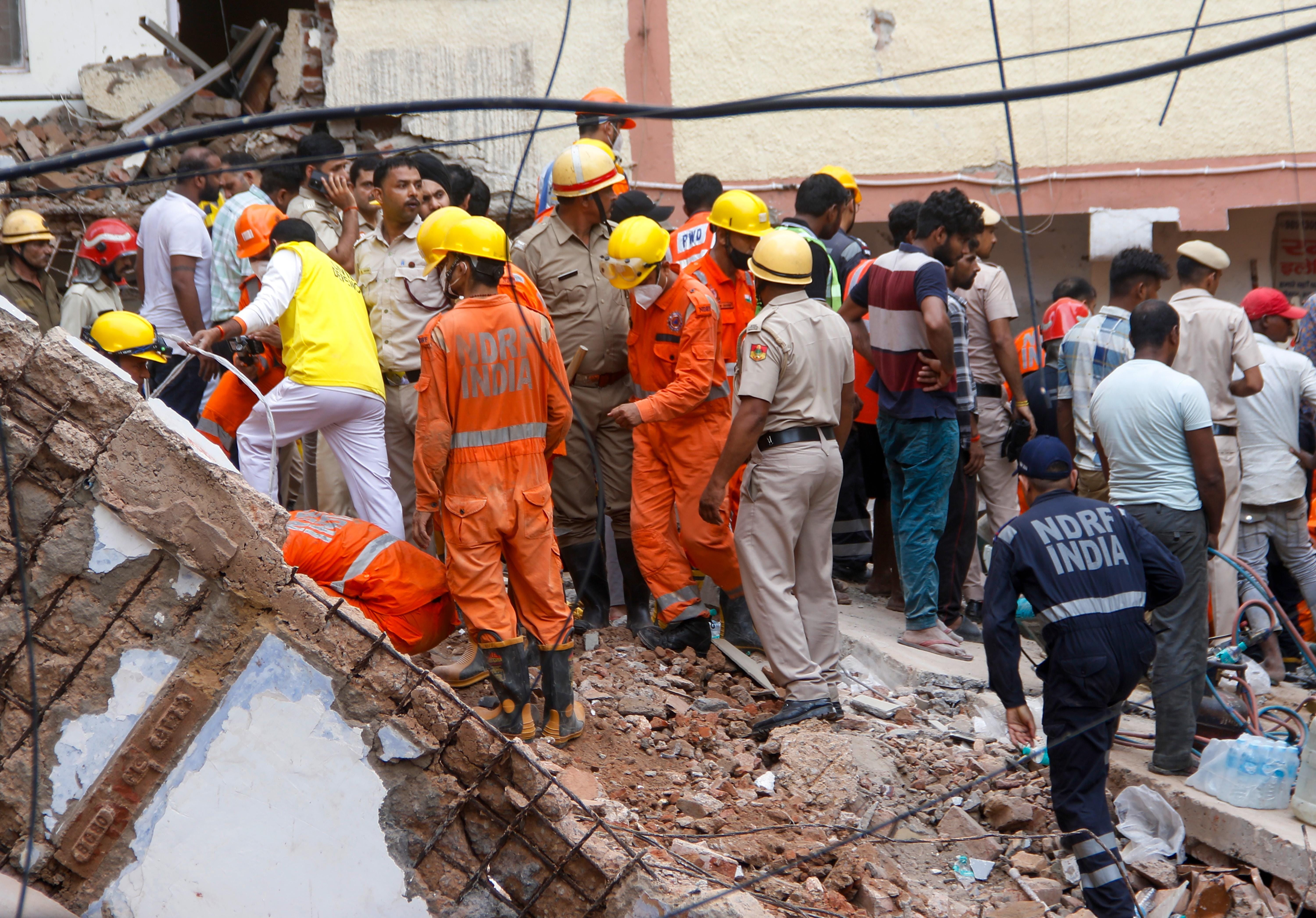 New Delhi: Building collapses in Satya Niketan