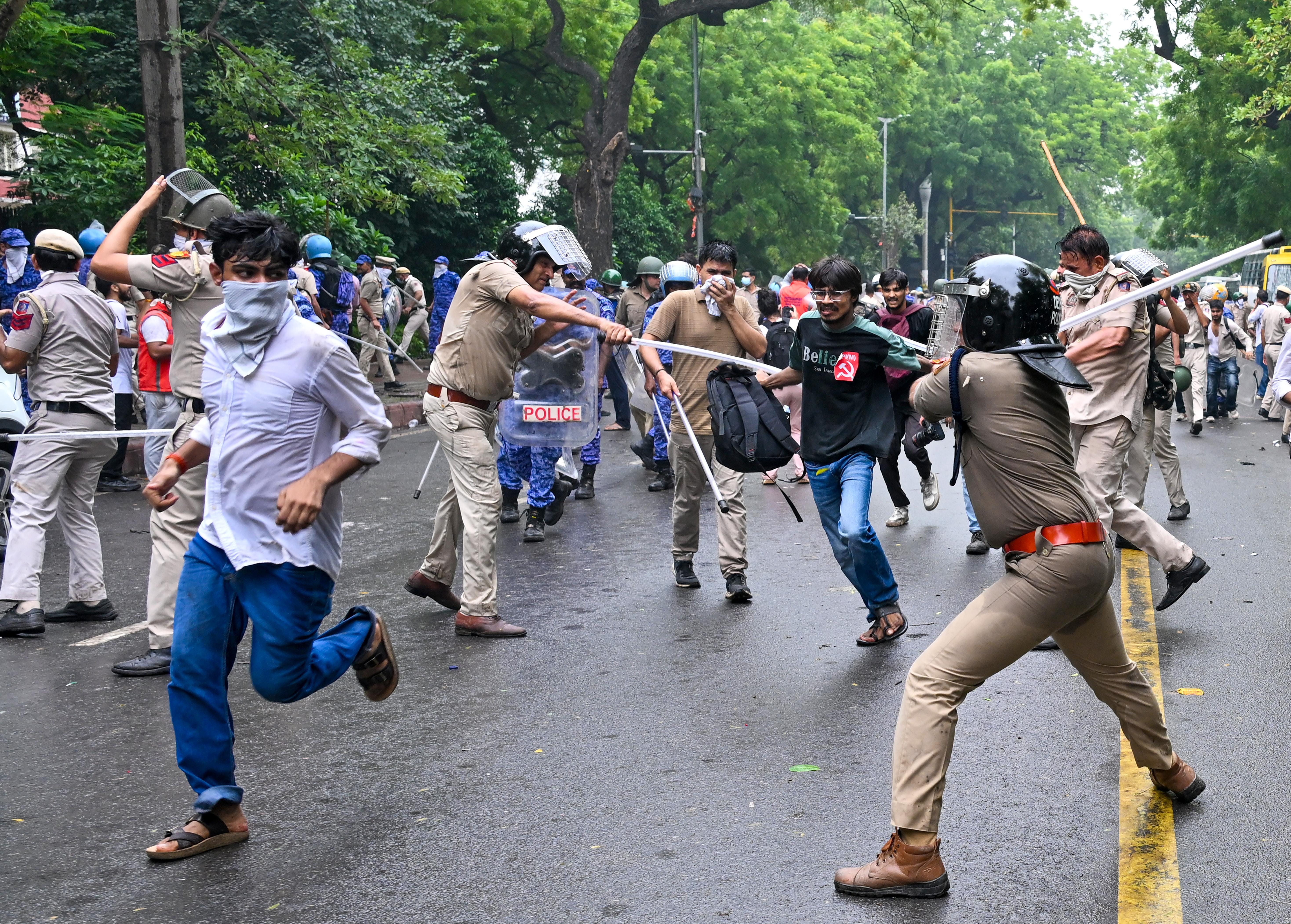 New Delhi: CJP holds ‘Chalo Sansad’ protest march towards Parliament