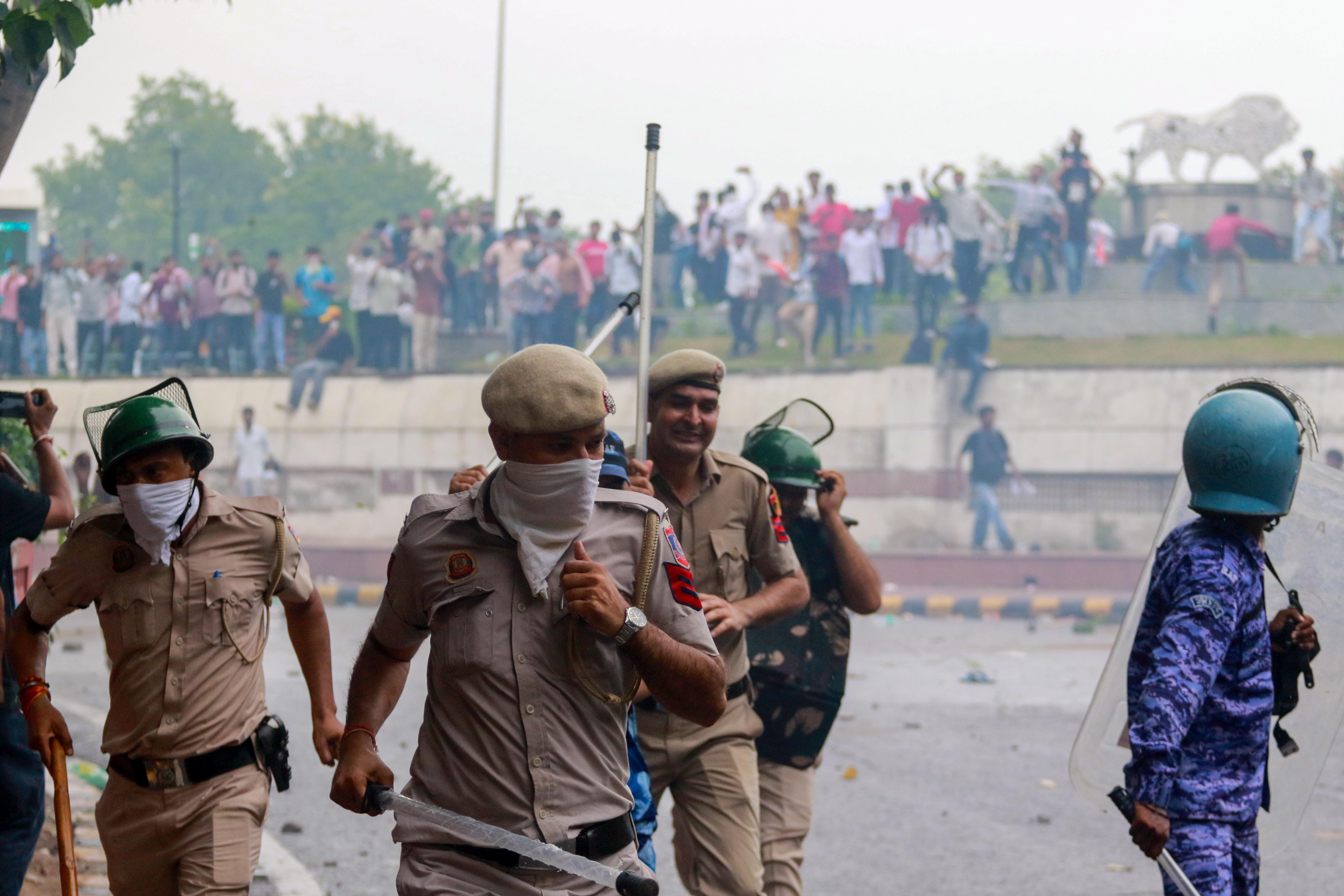 New Delhi: CJP holds ‘Chalo Sansad’ protest march towards Parliament
