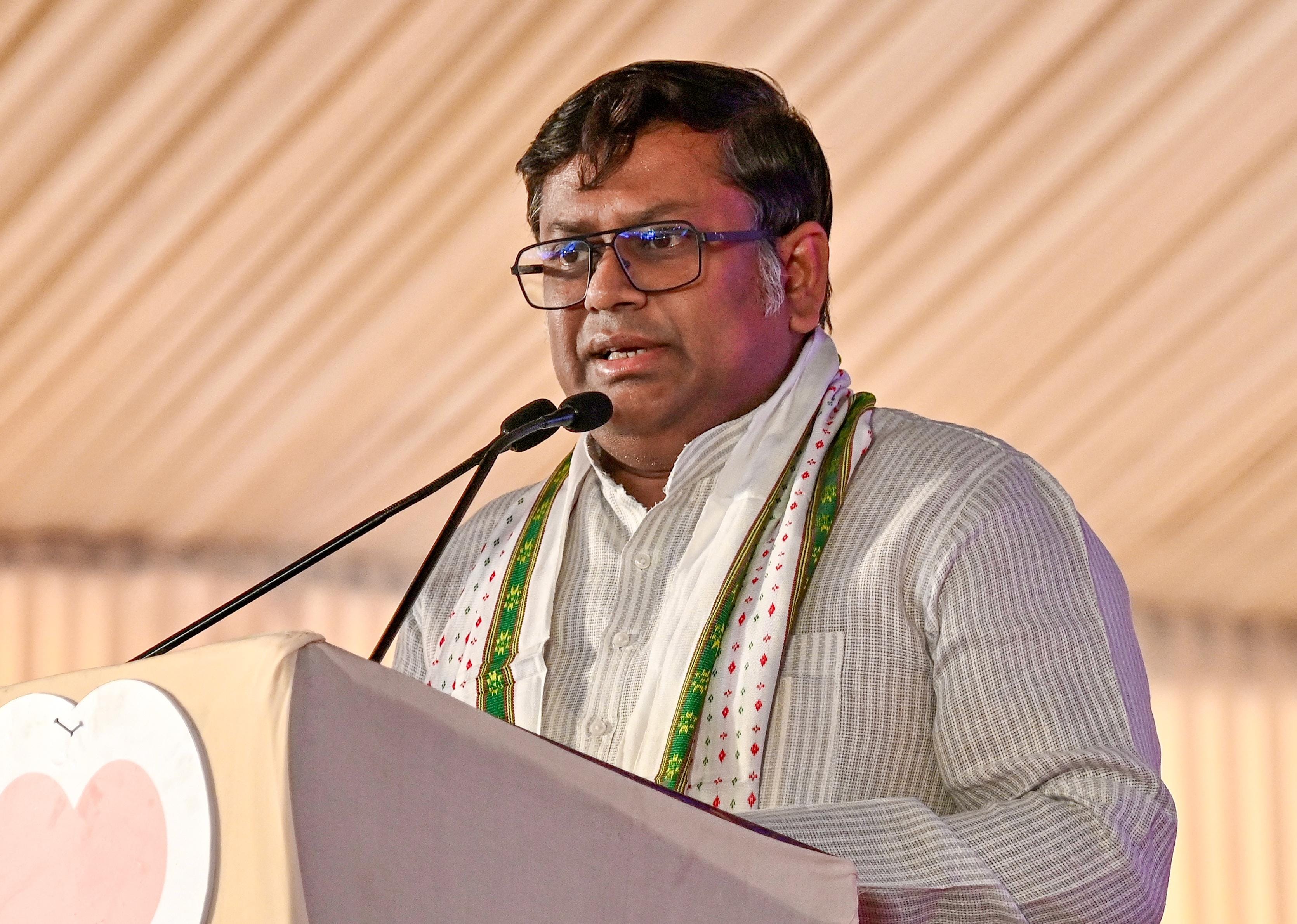 New Delhi: Manik Saha, Sukanta Majumdar Attend Tripura Global Pineapple Festival 2026