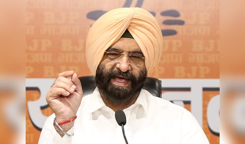 New Delhi: Manjinder Singh Sirsa addresses press conference at BJP headquarters