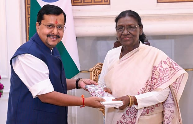 New Delhi: Nitin Nabin meets President Murmu