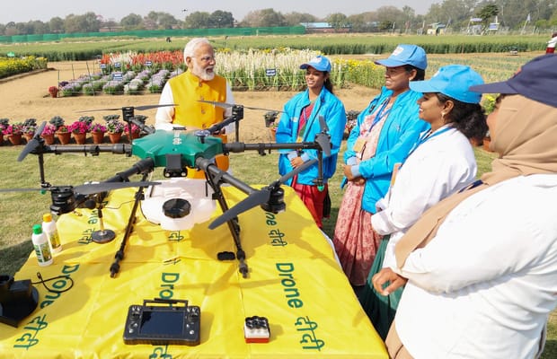 New Delhi: Prime Minister Narendra Modi witnesses agricultural drone demonstrations by Namo Drone Didis during Sashakt Nari - Viksit Bharat programme