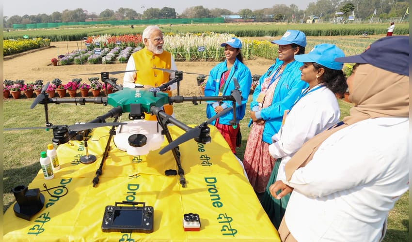 New Delhi: Prime Minister Narendra Modi witnesses agricultural drone demonstrations by Namo Drone Didis during Sashakt Nari - Viksit Bharat programme