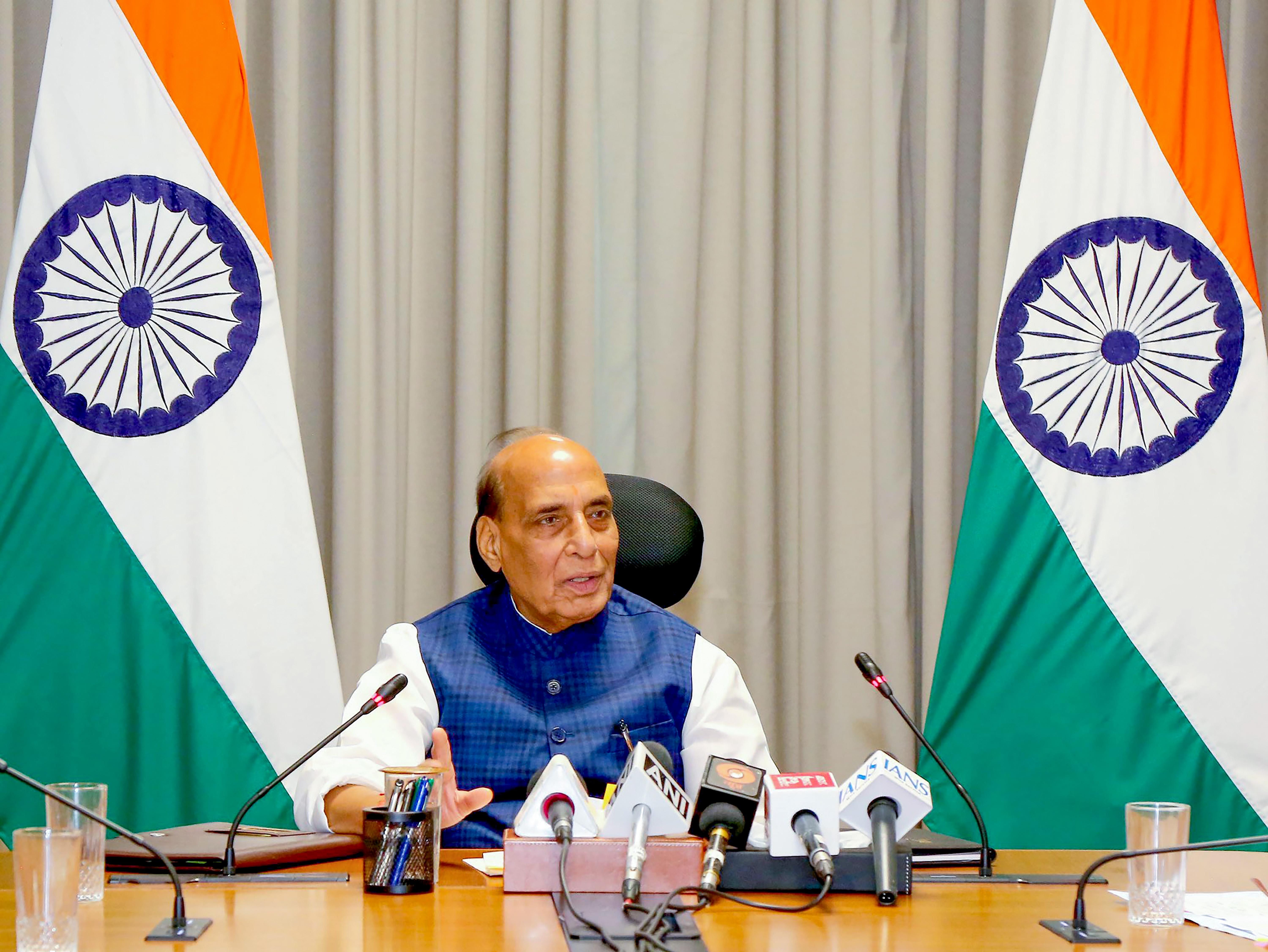 New Delhi: Rajnath Singh flags off NCC’s All India Girls High Altitude Long Trek